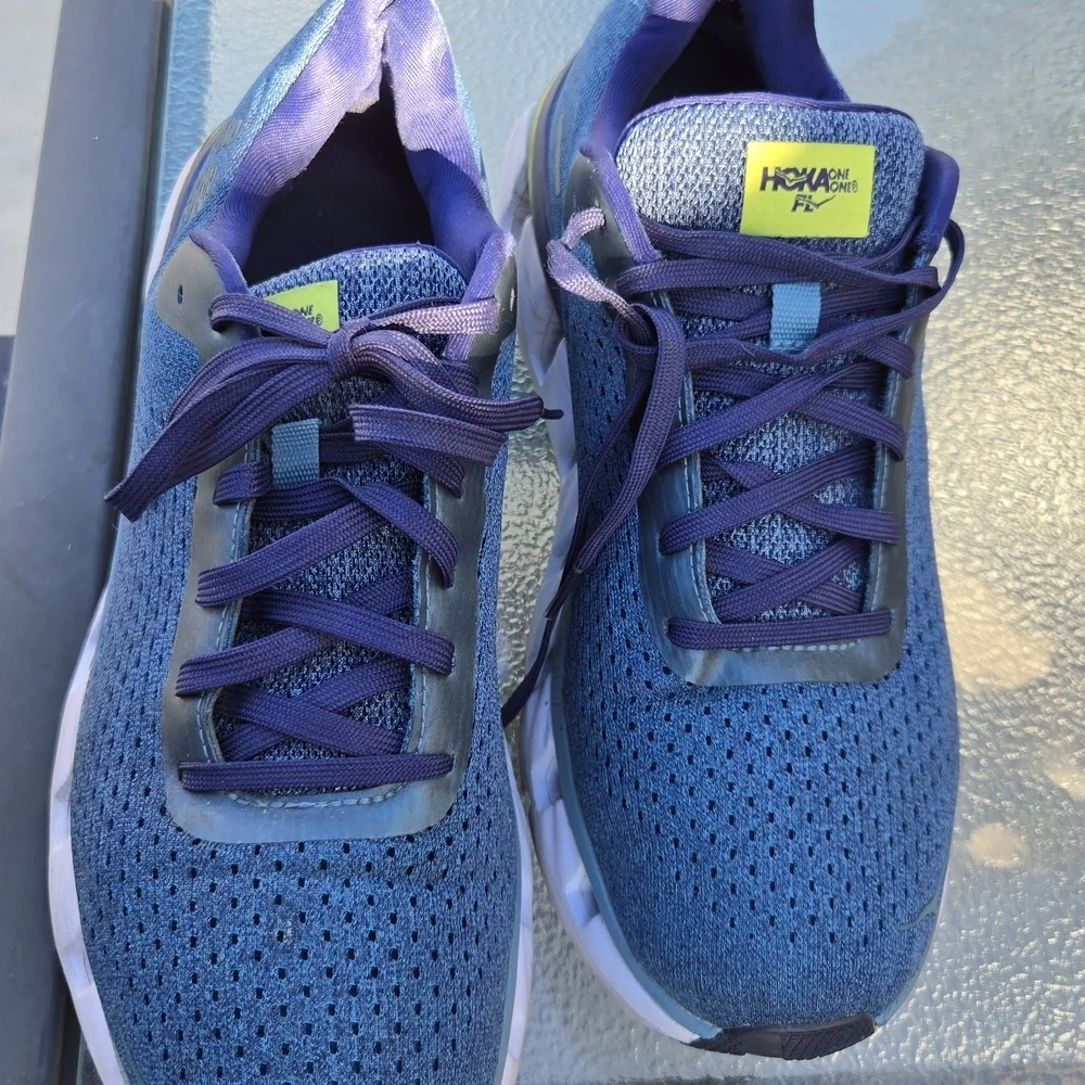 HOKA ONE ONE Elevon Size 10 Men's Lightweight Road-Running Sneakers